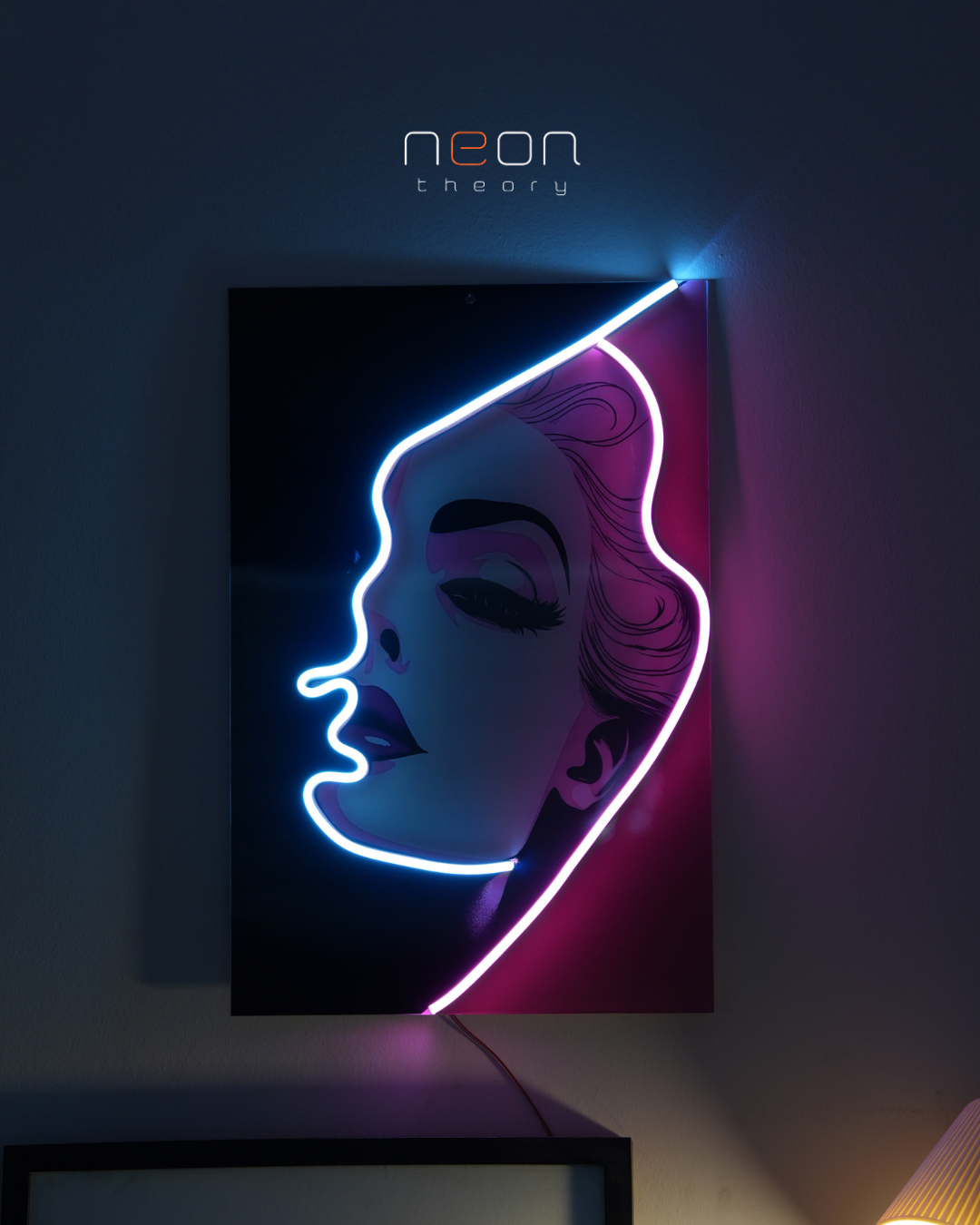 Modern & Şık: Pop-Art Kadın Silueti Çift Renk LED Neon Duvar Tablosu
